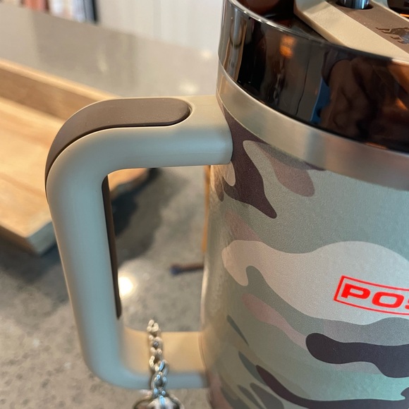 Stanley Multicam Post Malone LIMITED DROP - Picture 6 of 8